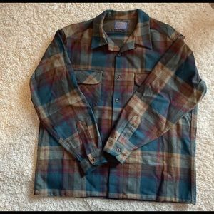 Vintage PENDLETON Flannel Shirt with Camp Collar Size XL *Mint*.